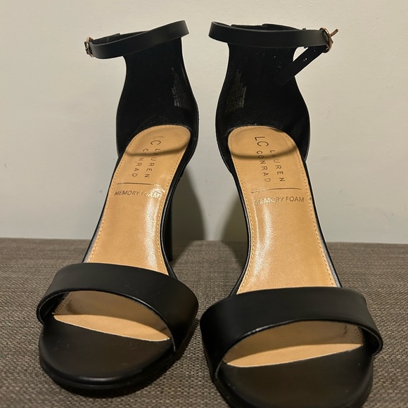 Lauren Conrad “Hematite” Memory Foam Heels - Picture 7 of 10